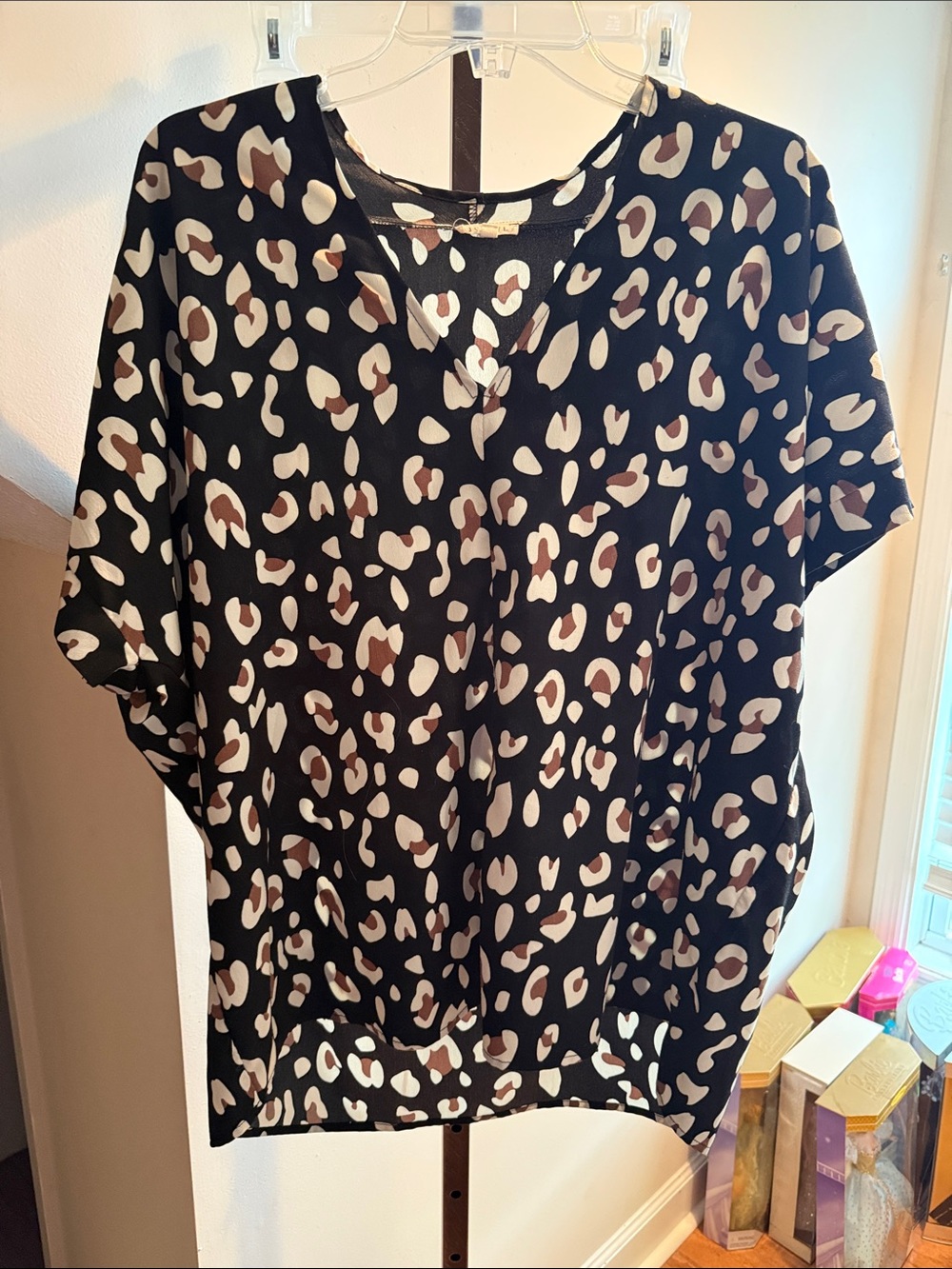 JODIFL Black Leopard-Print V-Neck Tunic